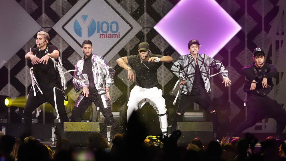 CNCO in concerto al Jingle Ball di Y100 Miami 