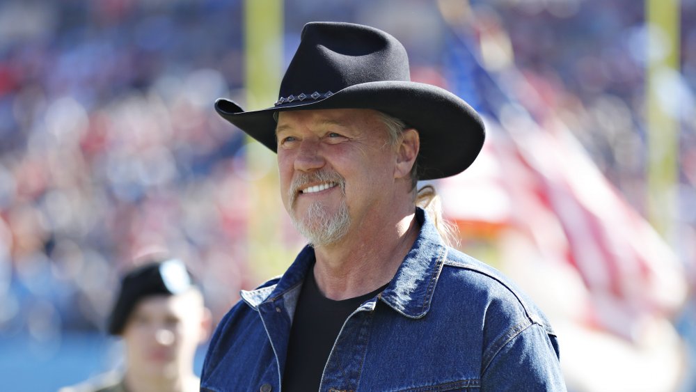 Trace Adkins snodò l'inno nazionale alla partita dei Tennessee Titans e dei Kansas City Chiefs