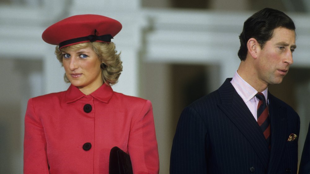 Principessa Diana e il principe Carlo durante una funzione tenuta in loro onore nel 1987