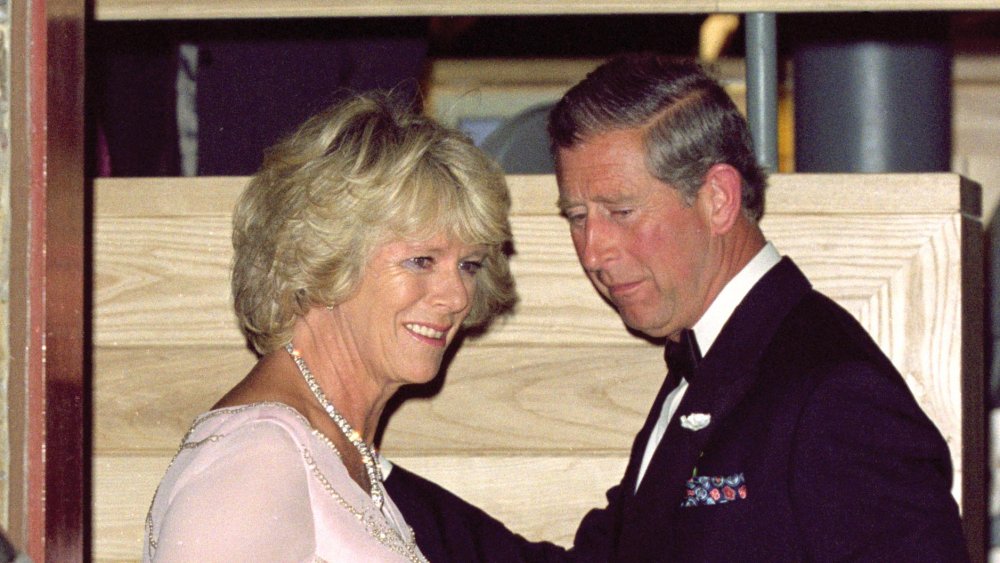 Camilla Parker-Bowles e il principe Carlo alla cena di gala della Fondazione del Principe nel 2000