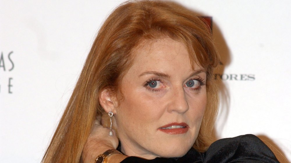 Sarah Ferguson alla mostra fotografica sulle celebrità spagnole a beneficio dell'UNICEF nel 2001