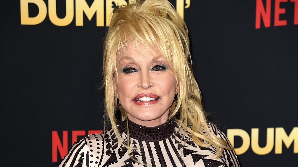 Dolly Parton alla premier di Dumplin di Netflix