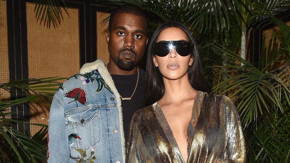 Kanye West e Kim Kardashian partecipano alla settimana della moda di Parigi nel 2016