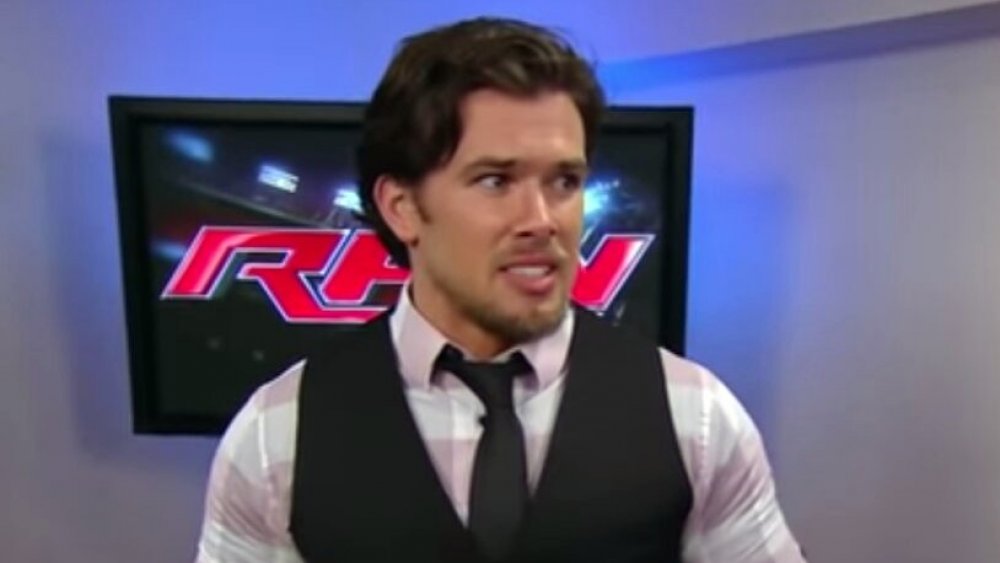 Brad Maddox nel suo primo giorno come Raw General Manager