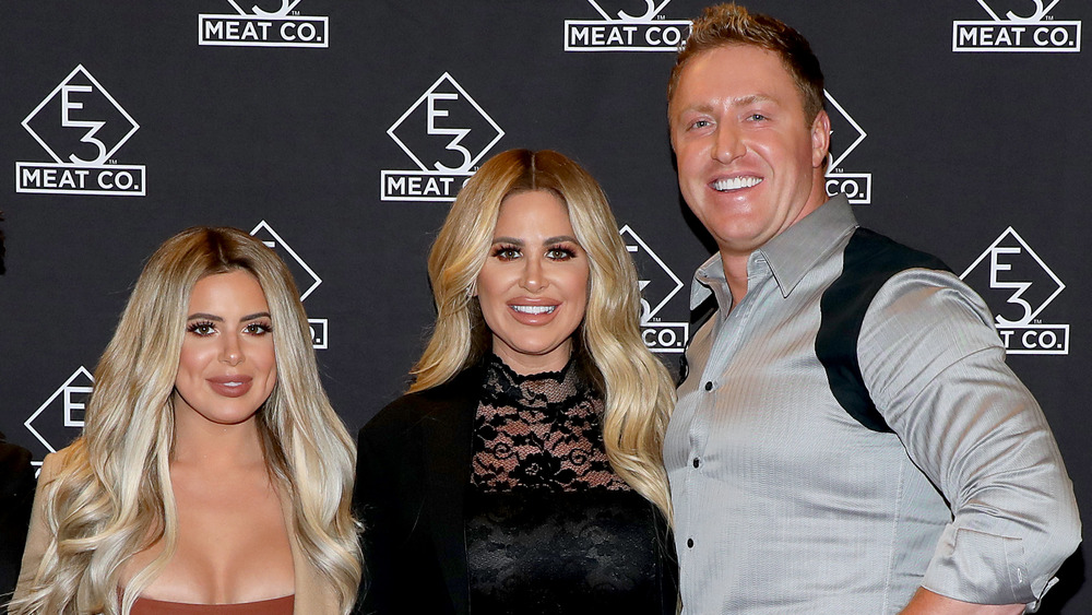 Kim, Kroy e Brielle Biermann a un evento