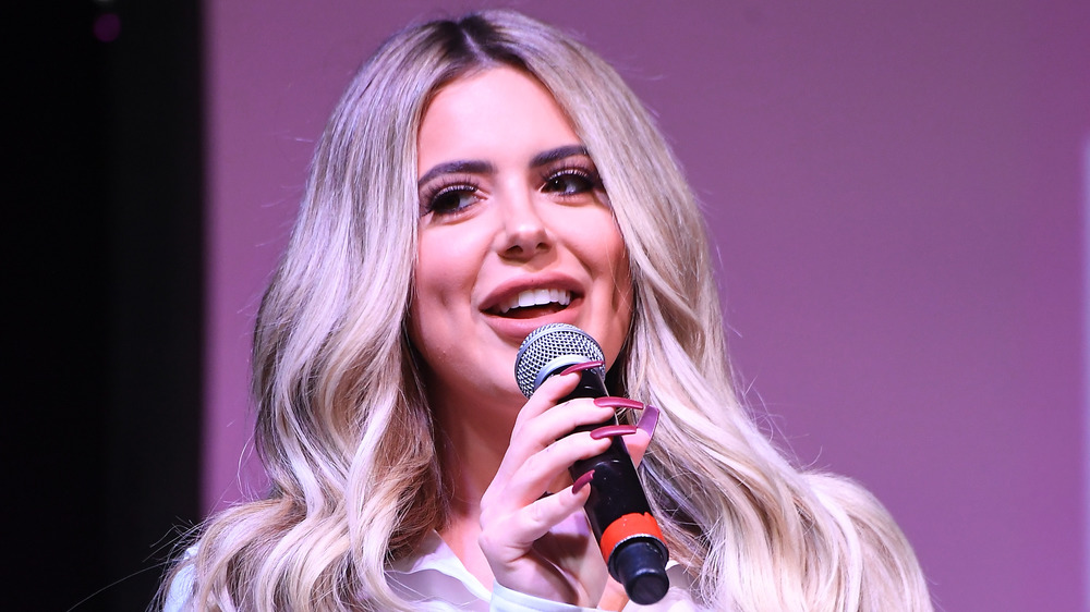 Brielle Biermann parlando a una conferenza