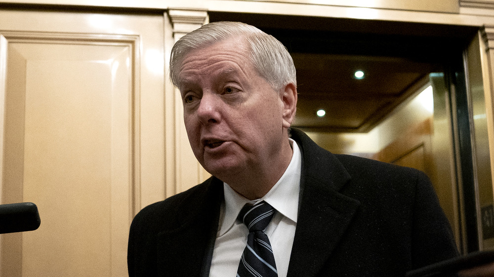 Lindsey Graham parla ai giornalisti