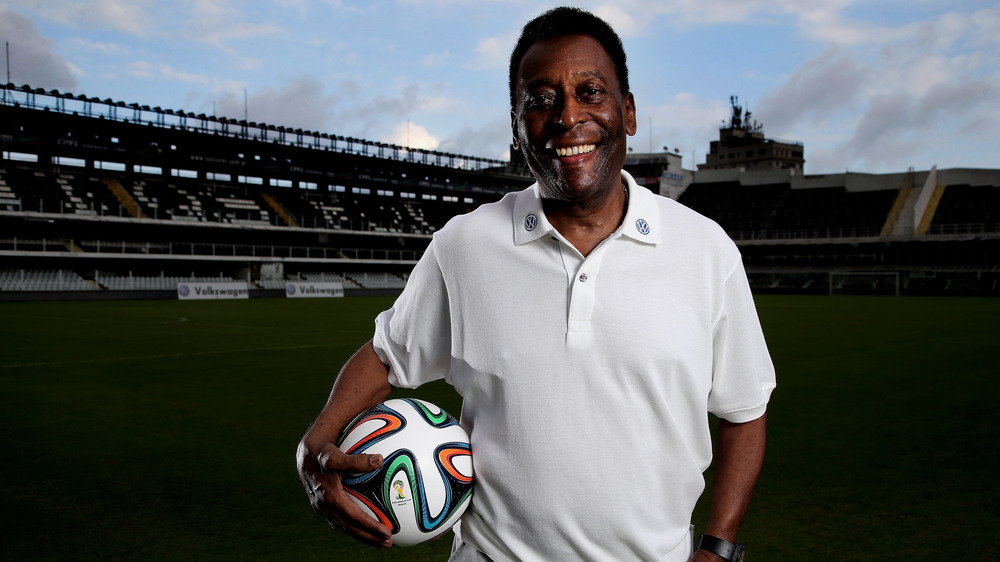 Pele posa per la telecamera nel 2014