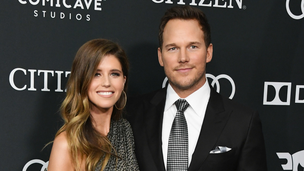 Chris Pratt e Katherine Schwarzenegger sorridono