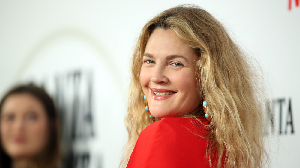 Drew Barrymore a un evento sul tappeto rosso