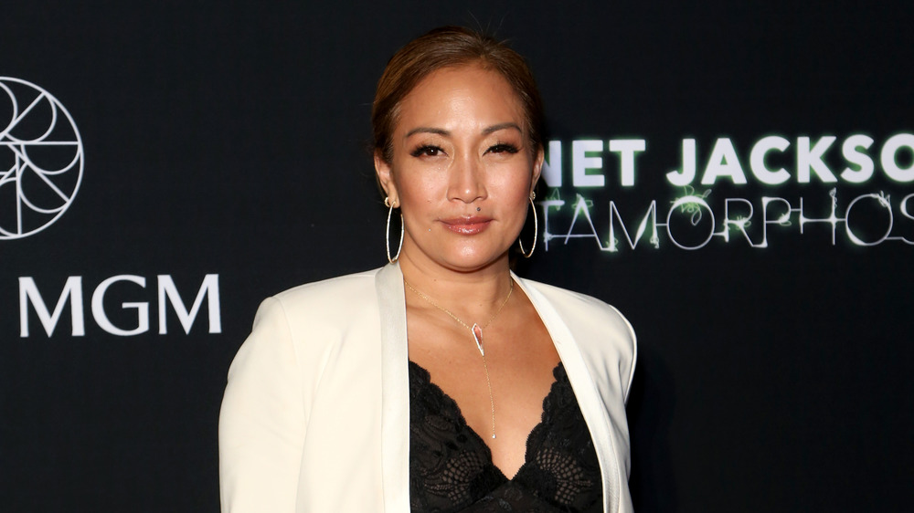 Carrie Ann Inaba in posa