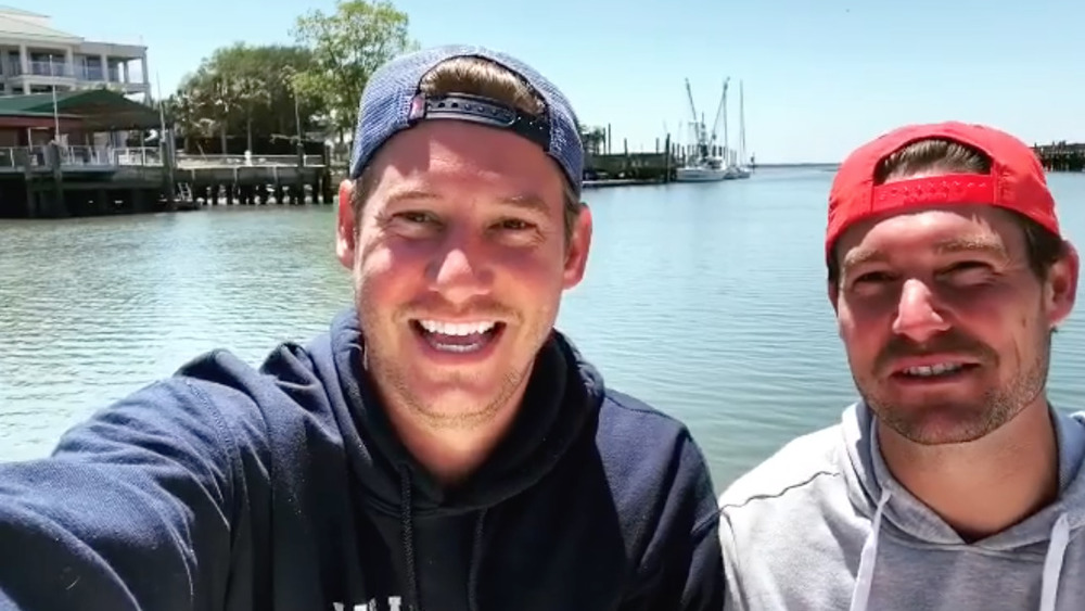 Austen Kroll e Craig Conover parlano in un selfie video