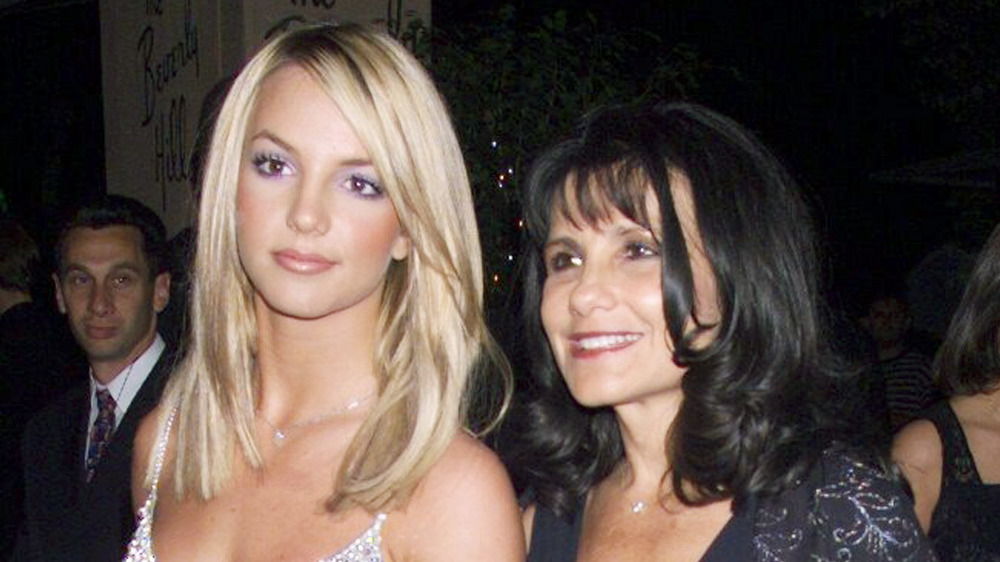 Britney e Lynn Spears che arrivano a un evento di Hollywood 