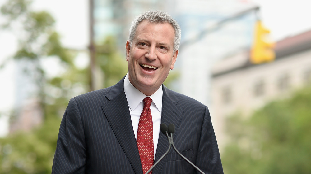 Bill de Blasio davanti al microfono