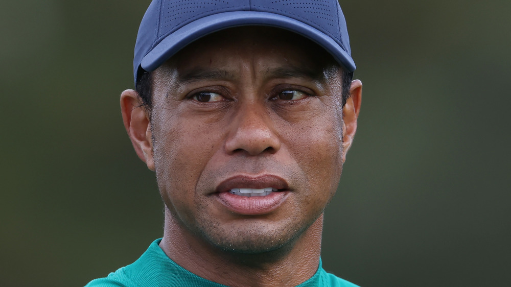 Tiger Woods accigliato