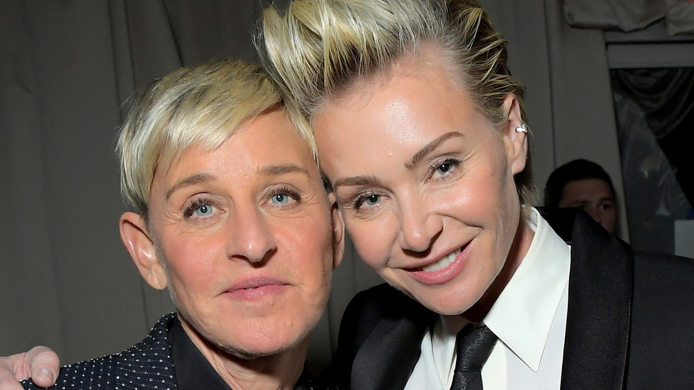 Ellen DeGeneres e Portia de Rossi posano insieme