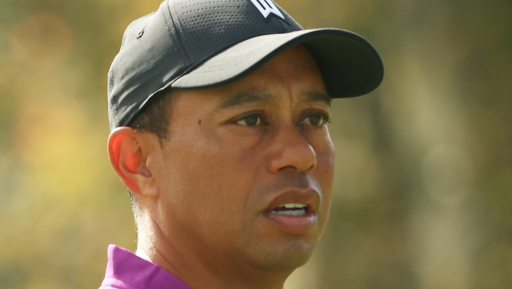 Tiger Woods accigliato