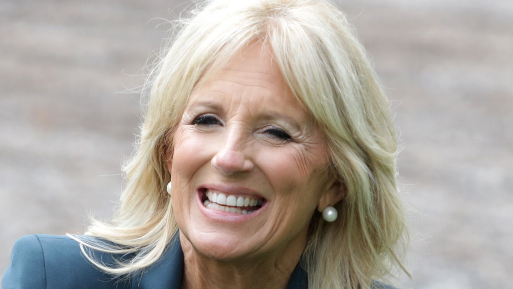 Jill Biden sorride 