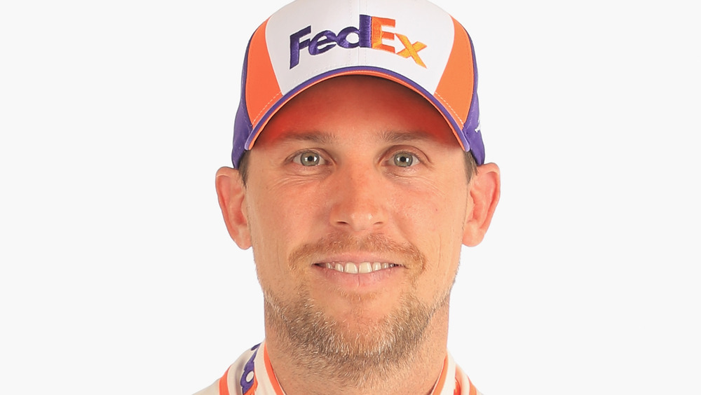 Denny Hamlin della NASCAR sorride