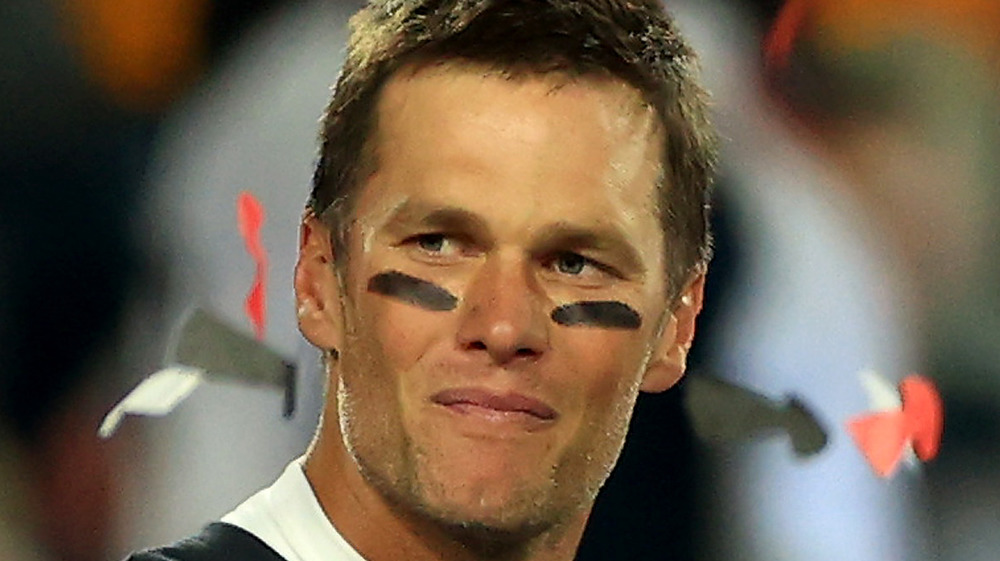 Tom Brady celebra la sua vittoria al Super Bowl