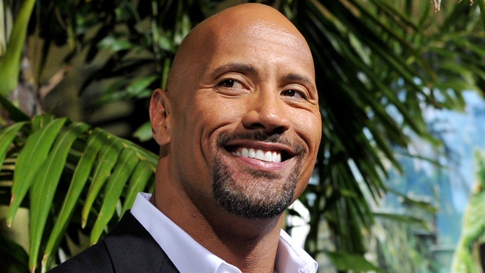 Dwayne Johnson sorride