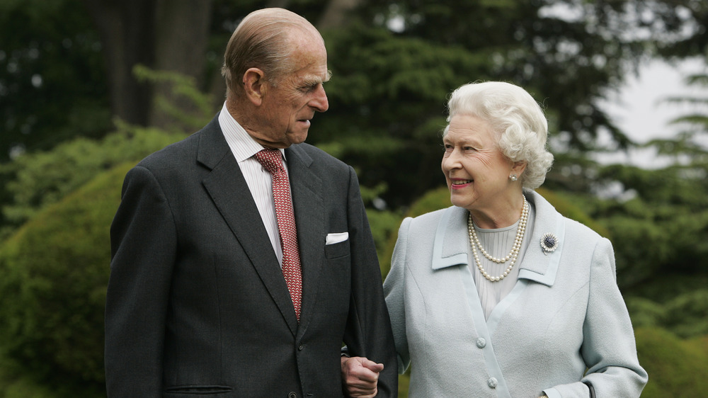 Il principe Filippo e la regina Elisabetta celebrano il loro anniversario