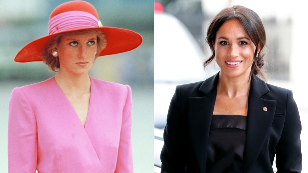 La principessa Diana sembra infastidita (a sinistra), Meghan Markle sembra imbarazzata (a destra)