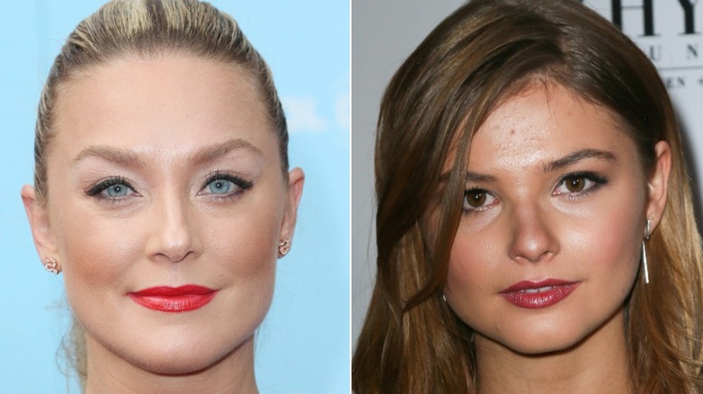 Elisabeth Rohm sorride (a sinistra), Stefanie Scott