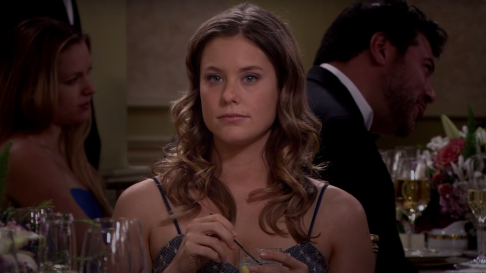 Ashley Williams nel ruolo di Victoria in How I Met Your Mother