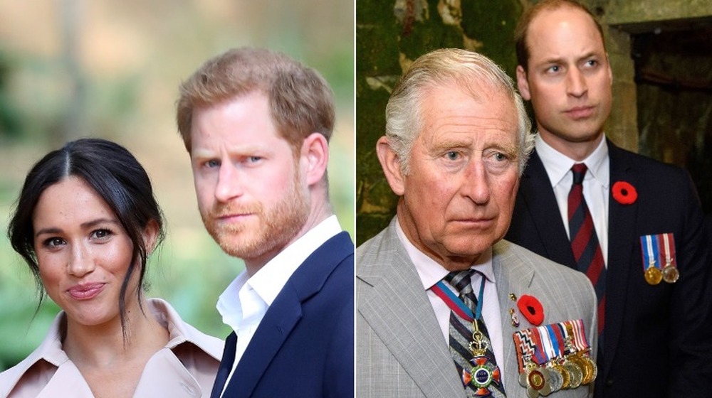 Meghan Markle e il principe Harry guardano avanti;  Il principe Carlo e il principe William in piedi insieme