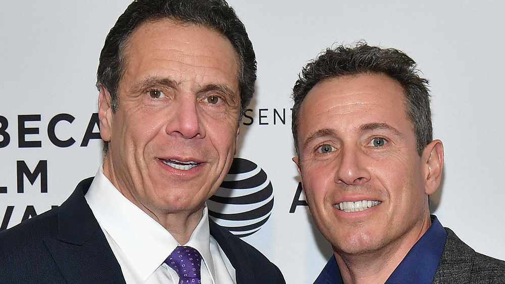 Andrew e Chris Cuomo posano