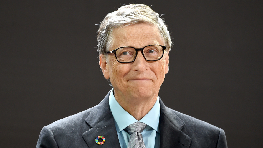 Bill Gates sorrideva