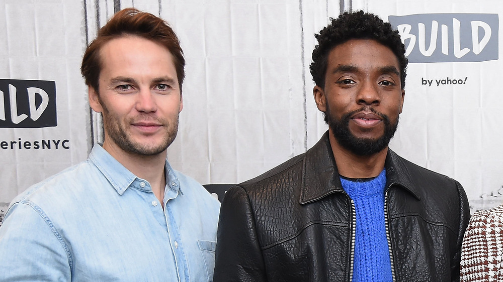 Taylor Kitsch e Chadwick Boseman posano insieme