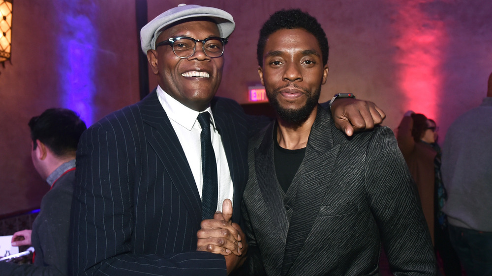 Samuel L. Jackson e Chadwick Boseman posano insieme