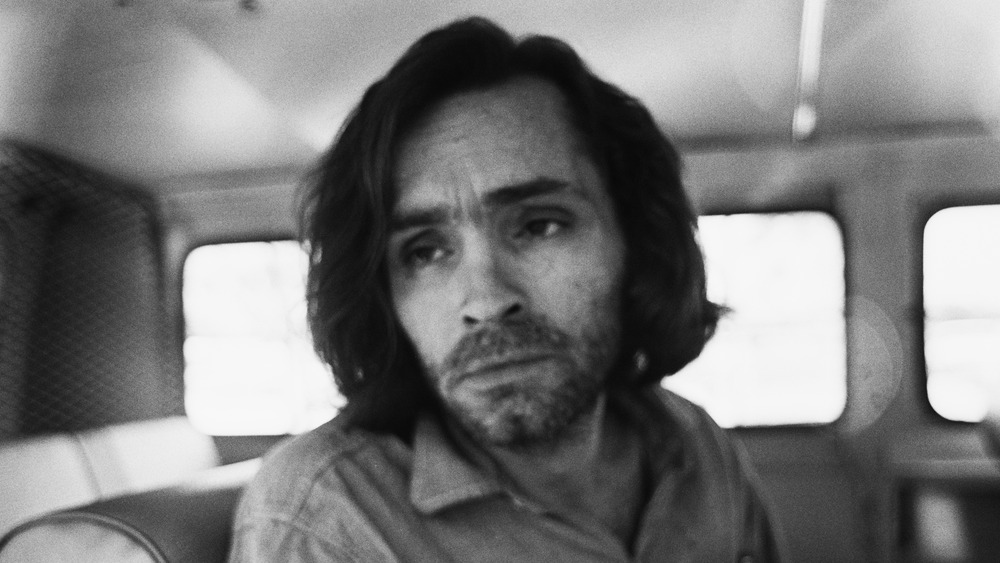 Charles Manson carcere bus