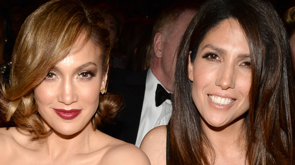 Jennifer Lopez e Lynda Lopez a un evento