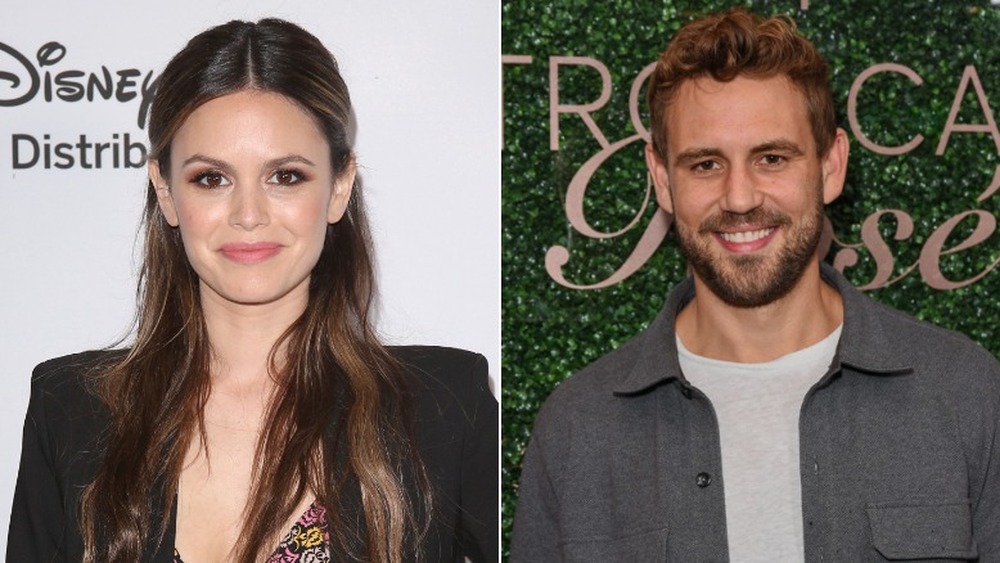 Rachel Bilson sorride (a sinistra), Nick Viall sorride (a destra)