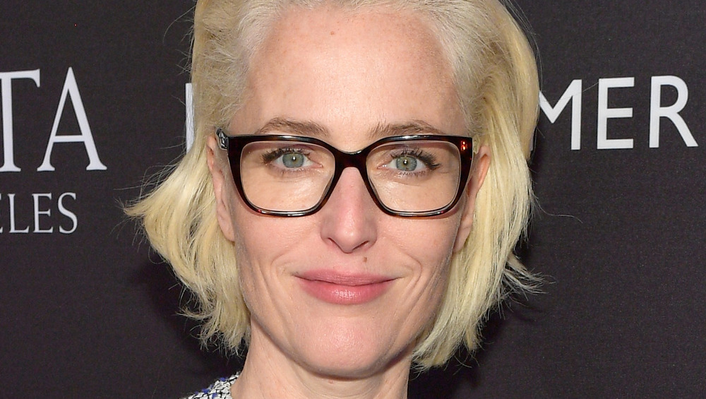 Gillian Anderson con gli occhiali