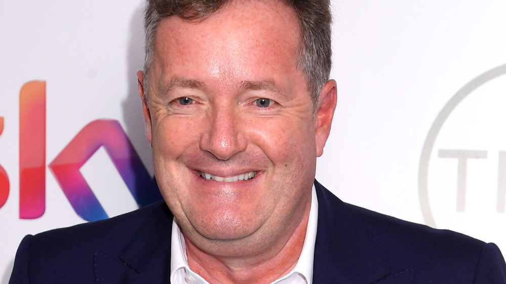 Piers Morgan sorride