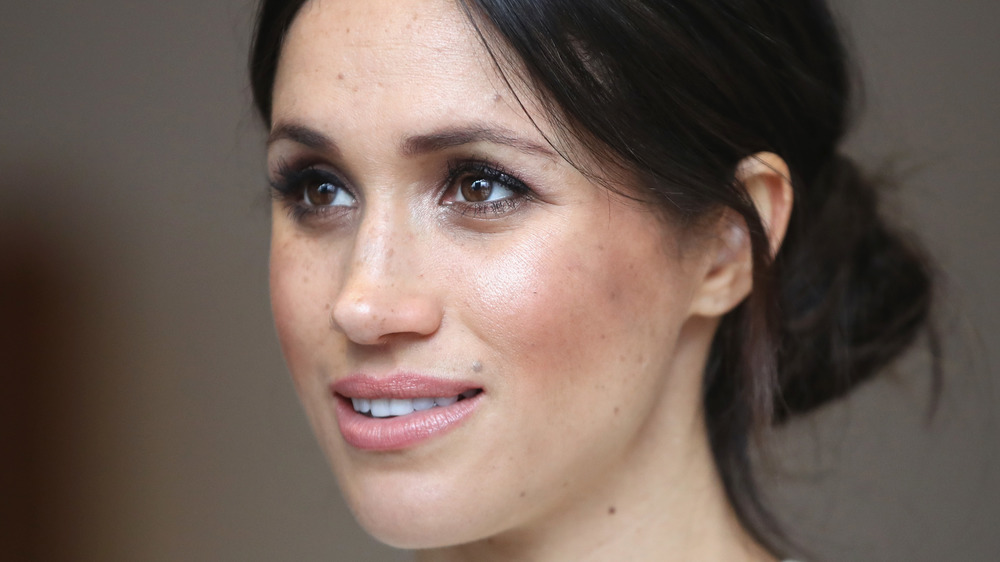 Meghan Markle indossa il rossore