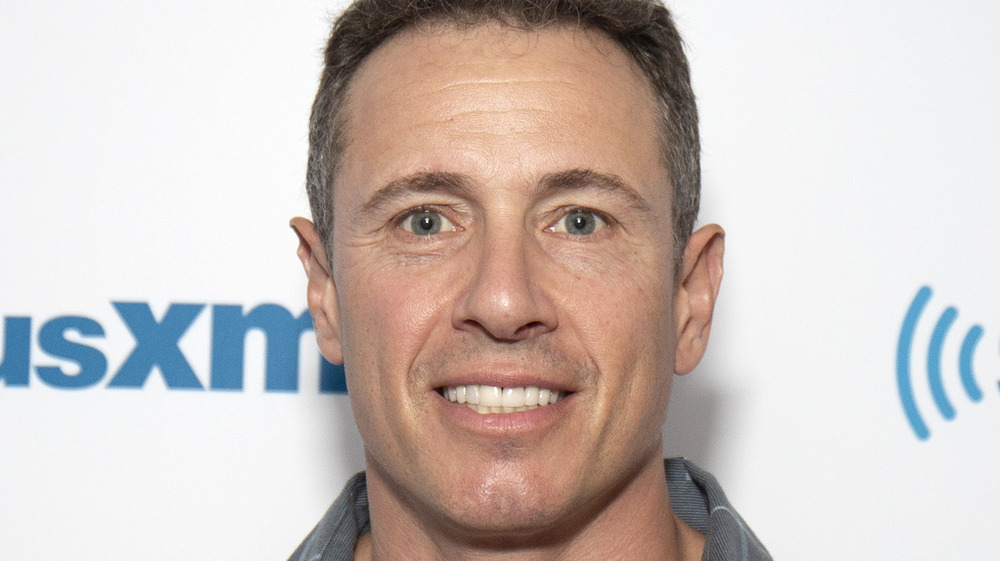 Chris Cuomo posa