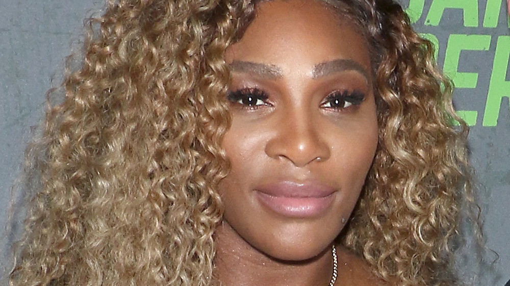 Serena Williams in posa a un evento