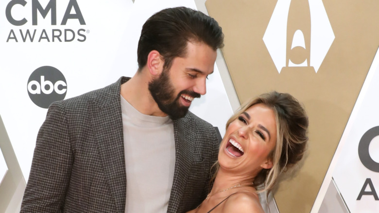 Eric Decker e Jessie James Decker ridono