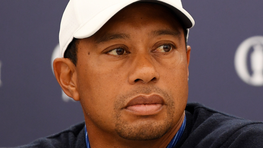 Tiger Woods in una conferenza stampa