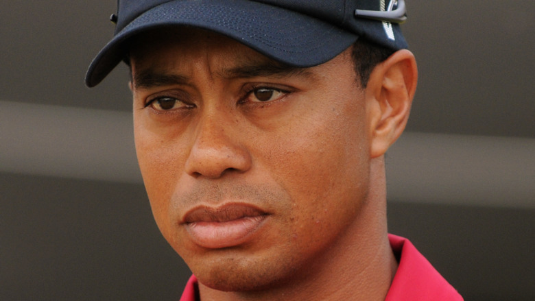 Tiger Woods accigliato