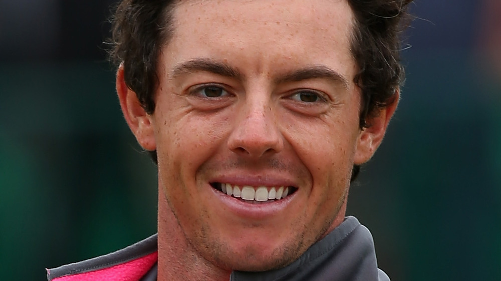 Rory McIlroy sorride