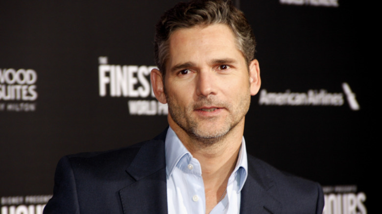 Eric Bana sorride 