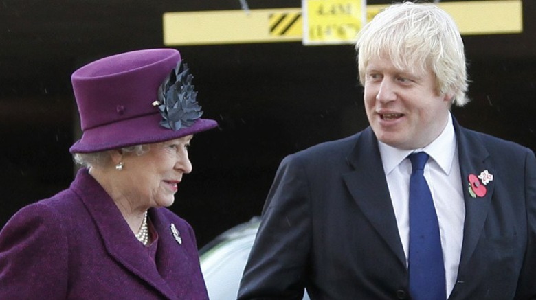 La regina Elisabetta II e Boris Johnson