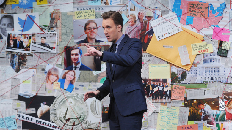 Jordan Klepper presenta il programma televisivo