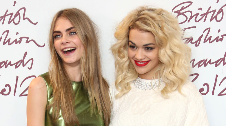 Cara Delevingne e Rita Ora sul red carpet